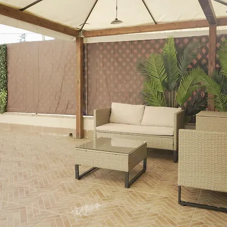 Lägenhet Charlemagne Pontecagnano